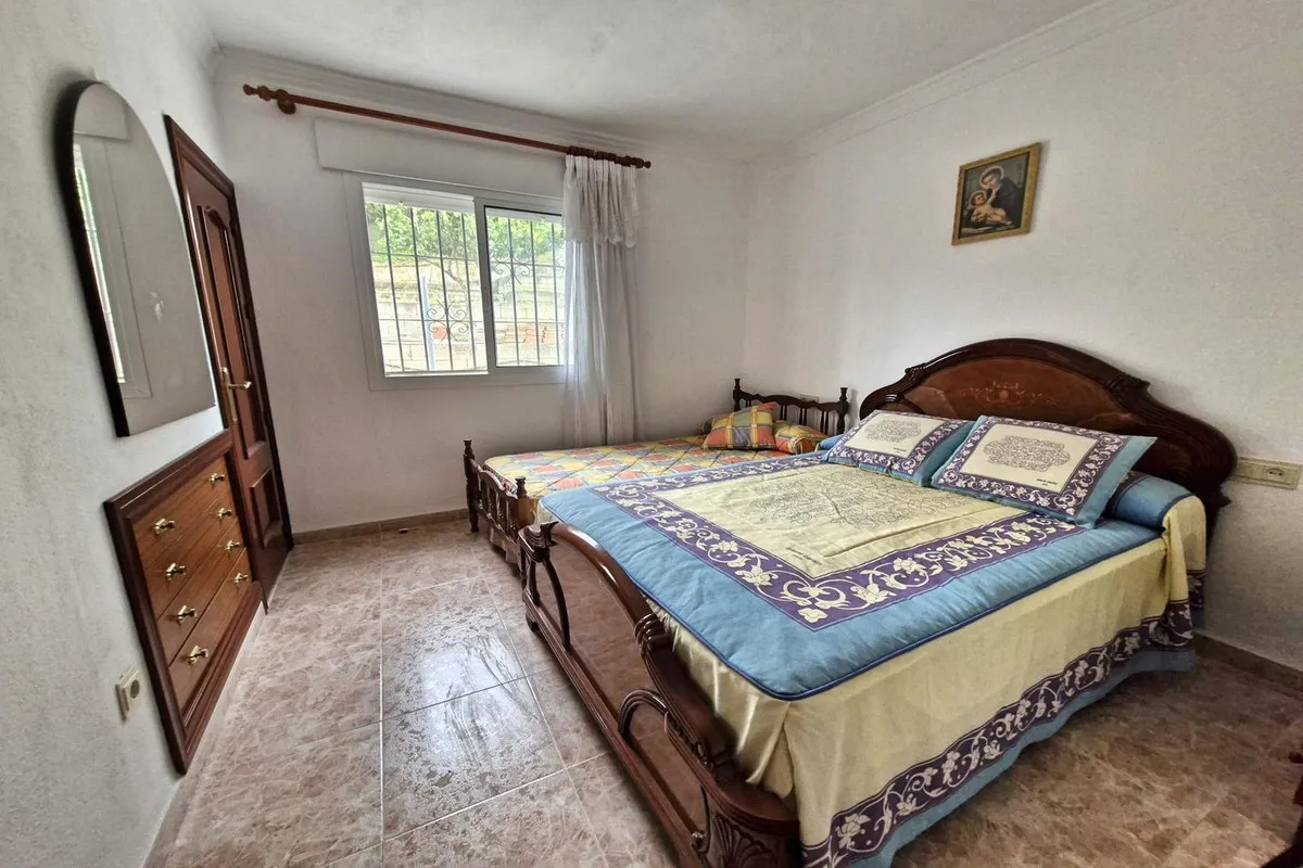 d3cfe866-b979-4f7f-bf77-3a5215a1b77f