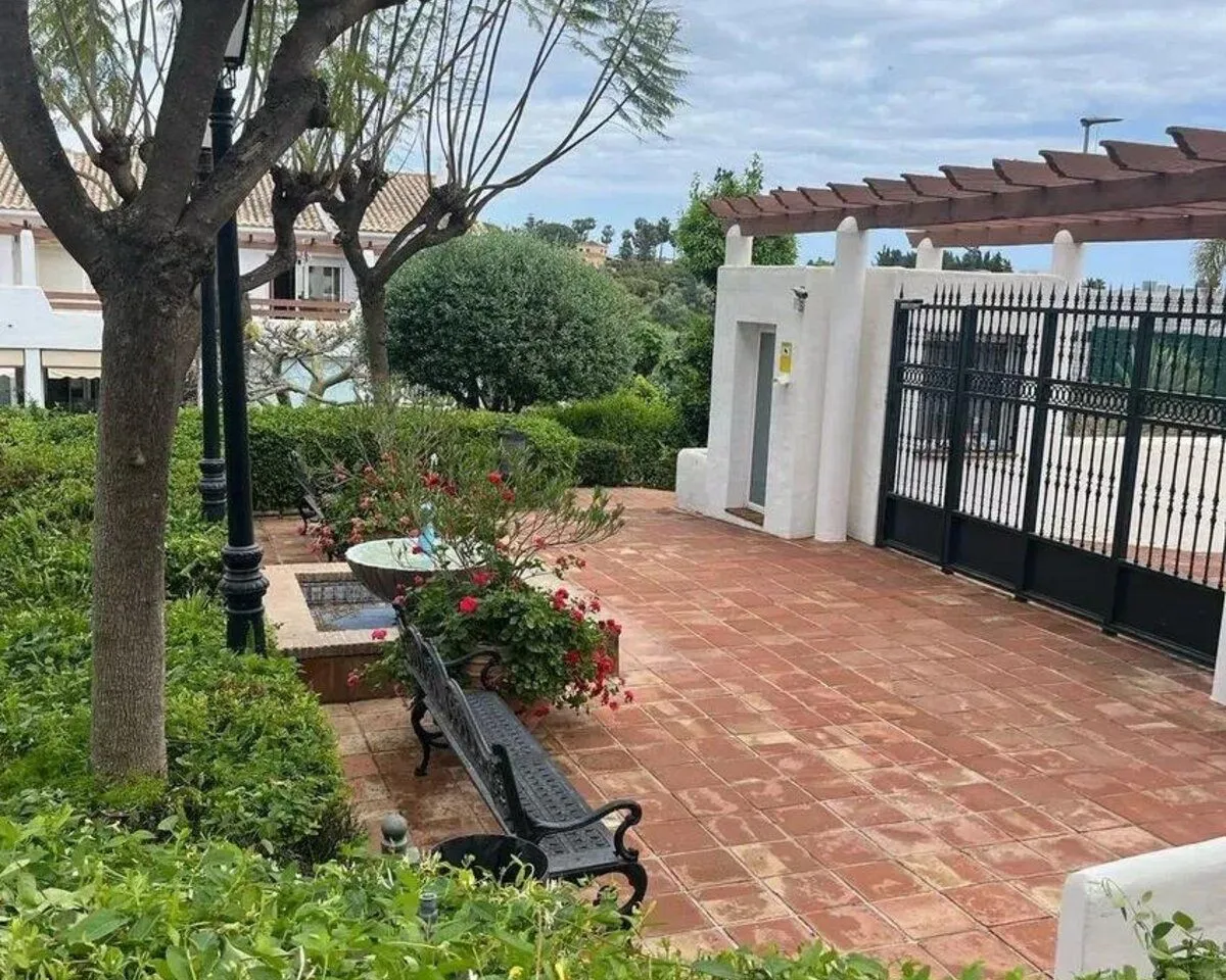 c8c30b69-583d-46c1-92e2-84a956cb0761