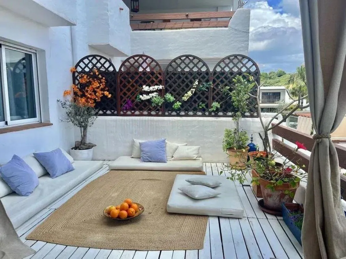 fcdc9f6d-d1f7-4989-bdd6-08eaf755d901