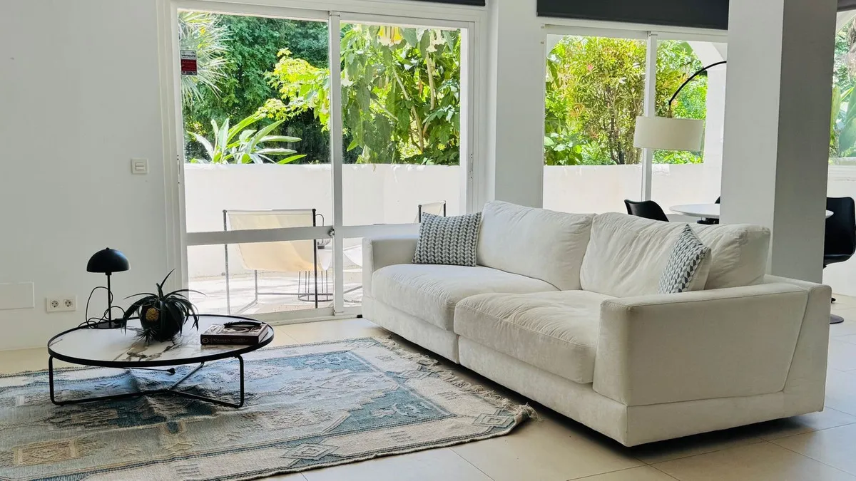 1e942469-450e-48b4-b286-dac971ae95f4