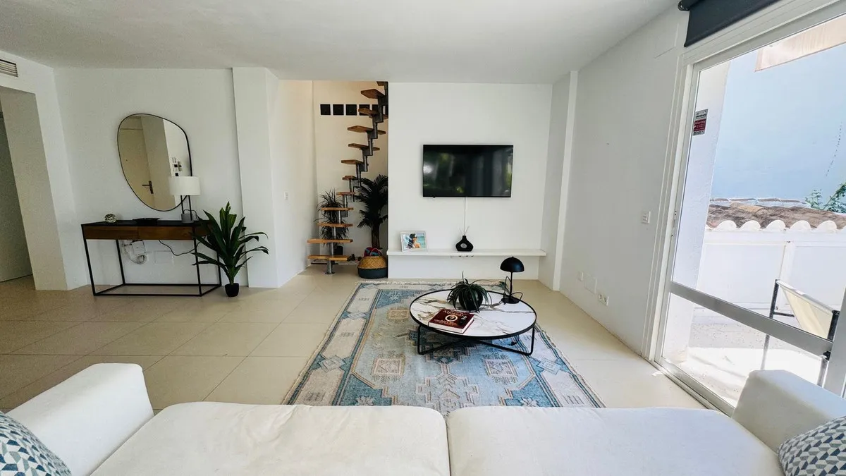 aa69a8ac-111b-493a-84d5-c6622631a1ae