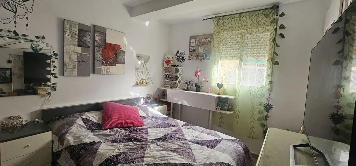 cb9ae588-4787-4266-968a-26a51589f44e