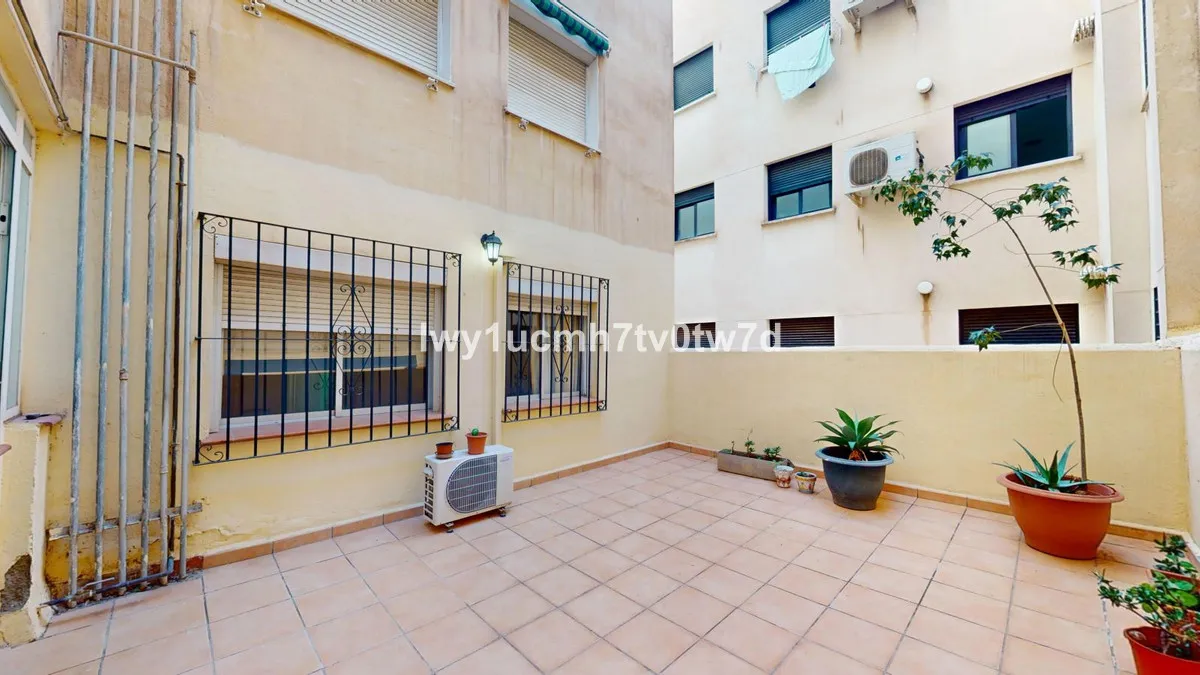 0fe7d9a5-c16b-46be-b953-2ce185f39bc3