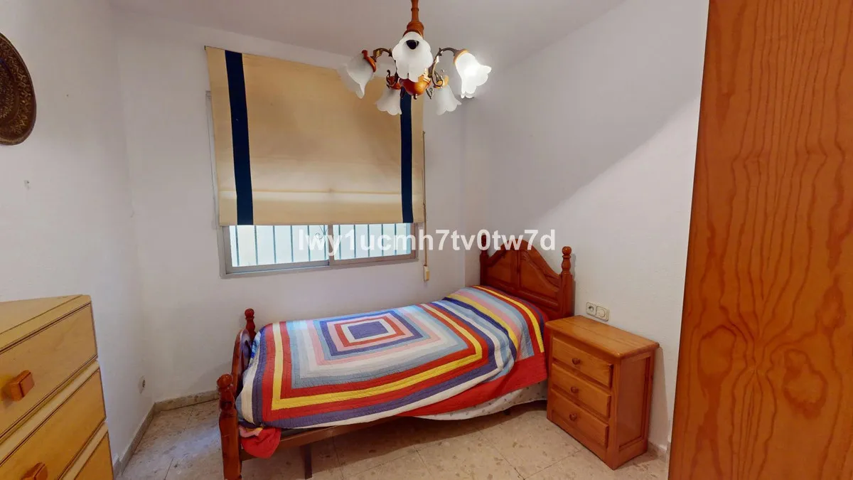 2048edef-be91-4bbb-a33d-2a6234a25872