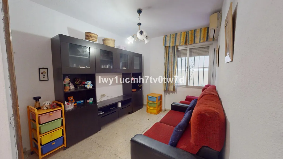 4b50608e-e65b-42cc-bf0d-a6ebe362de15