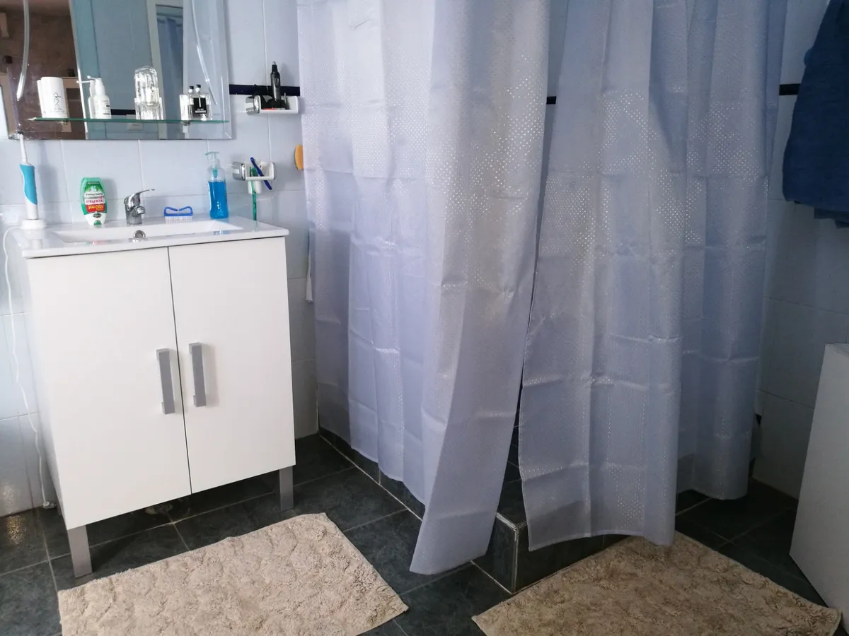 de6ba260-fa18-4096-937a-9d15595d2bc2