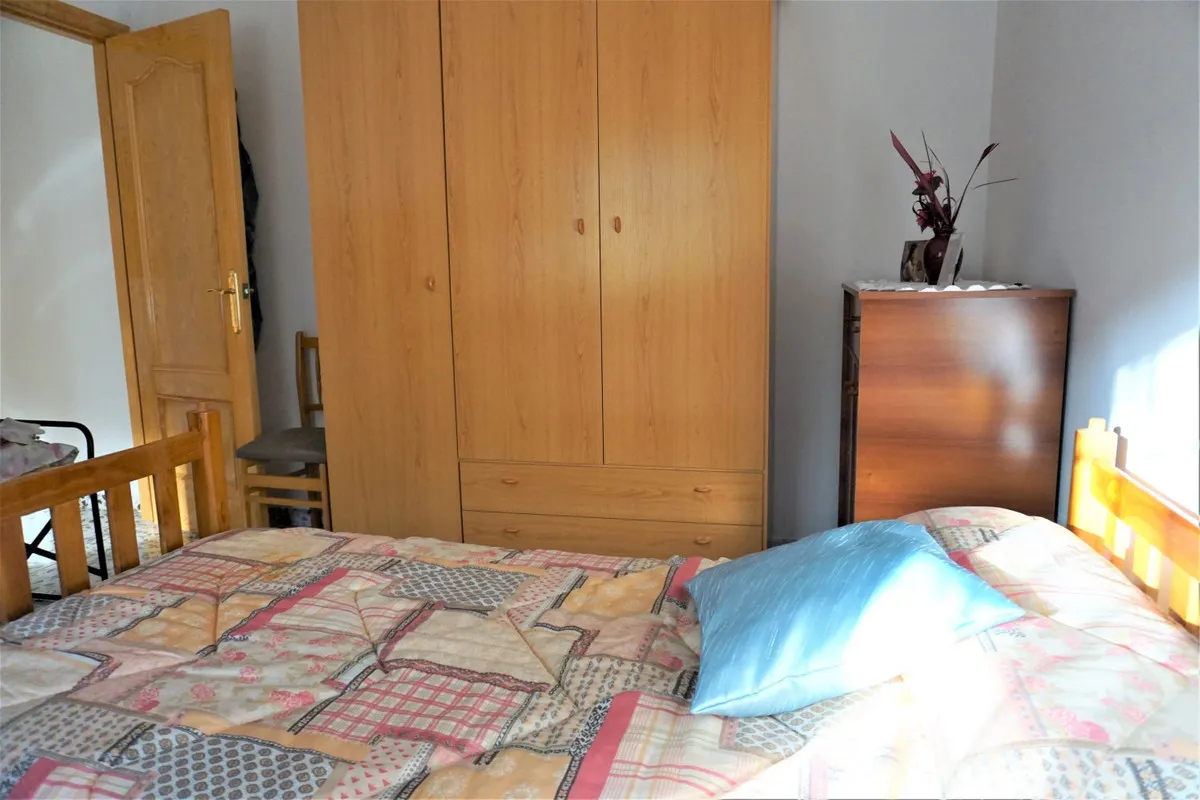 280240f7-1817-42e7-afaa-763b673aadba