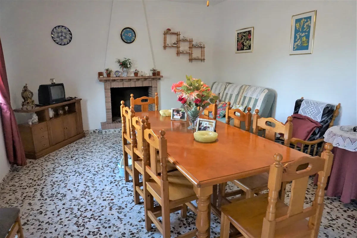 2ae6d82d-8e46-4a7f-b6b1-97676857970c