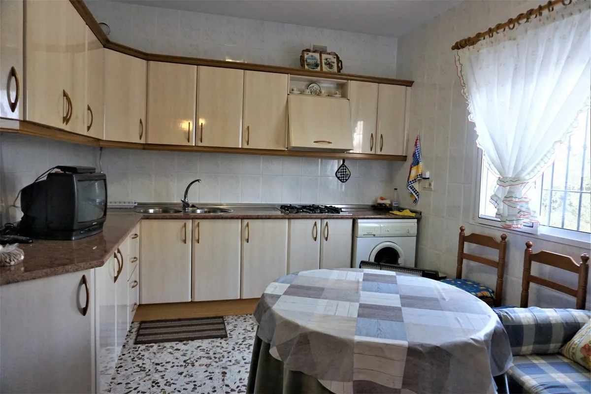 a9473e37-bc80-4fb7-a3c9-ed8d0ca9b403