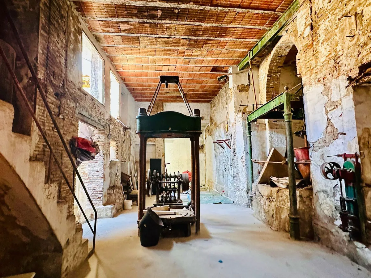 e6c6e9dc-9556-4f55-99cb-1edc7064b211