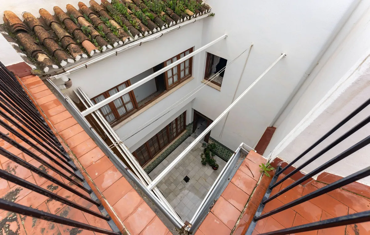 0e80ee27-eaa0-44e3-b963-dfe01946a8a0