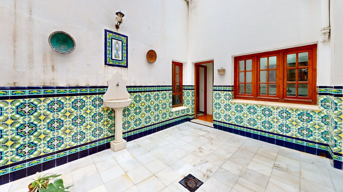 284763c5-2093-4523-9ce6-e91ca65550d7