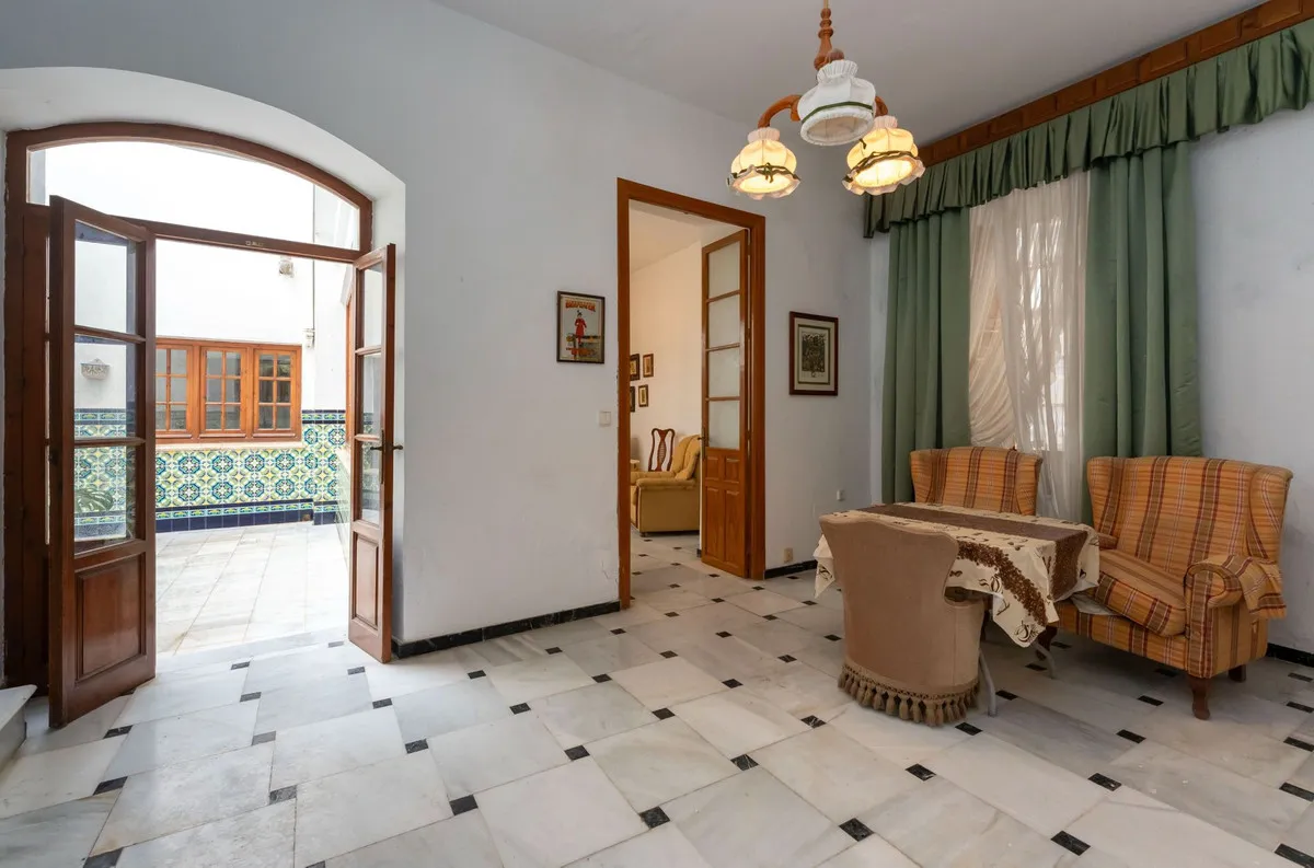 ceeee71b-e385-47fb-a4f8-fd26713c460b