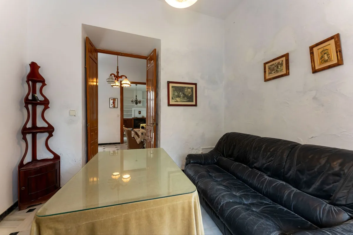 ee5dd4c8-7f37-4f56-a0ad-c0b716e6541c