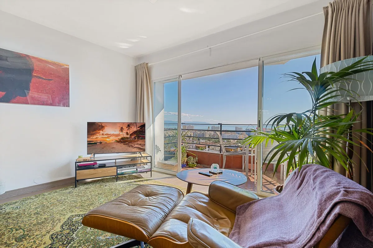 54c54ec5-cdde-479b-9343-dee7dda7a2e3