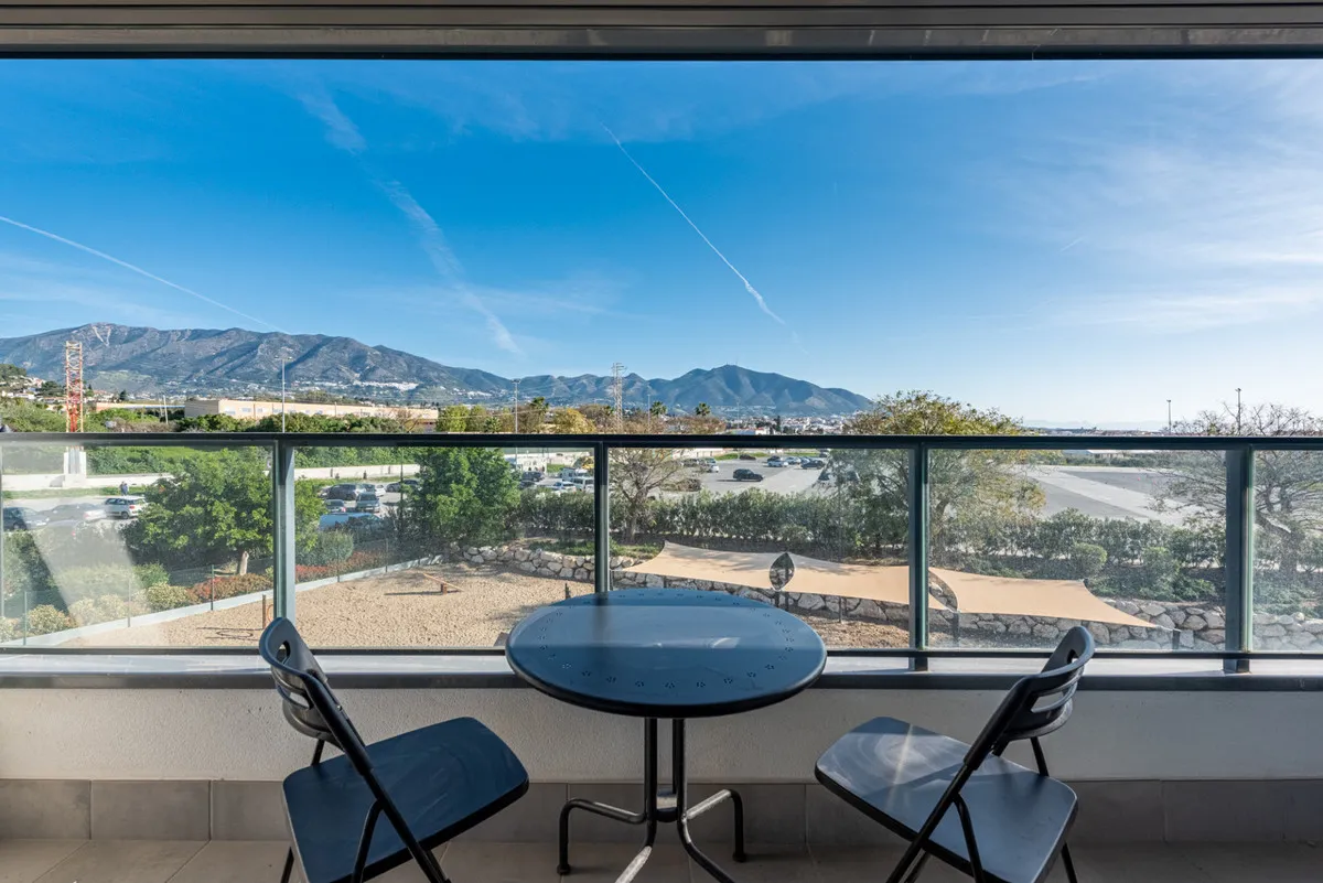 8e129acd-6388-49ee-a9c1-8e085a9496ce