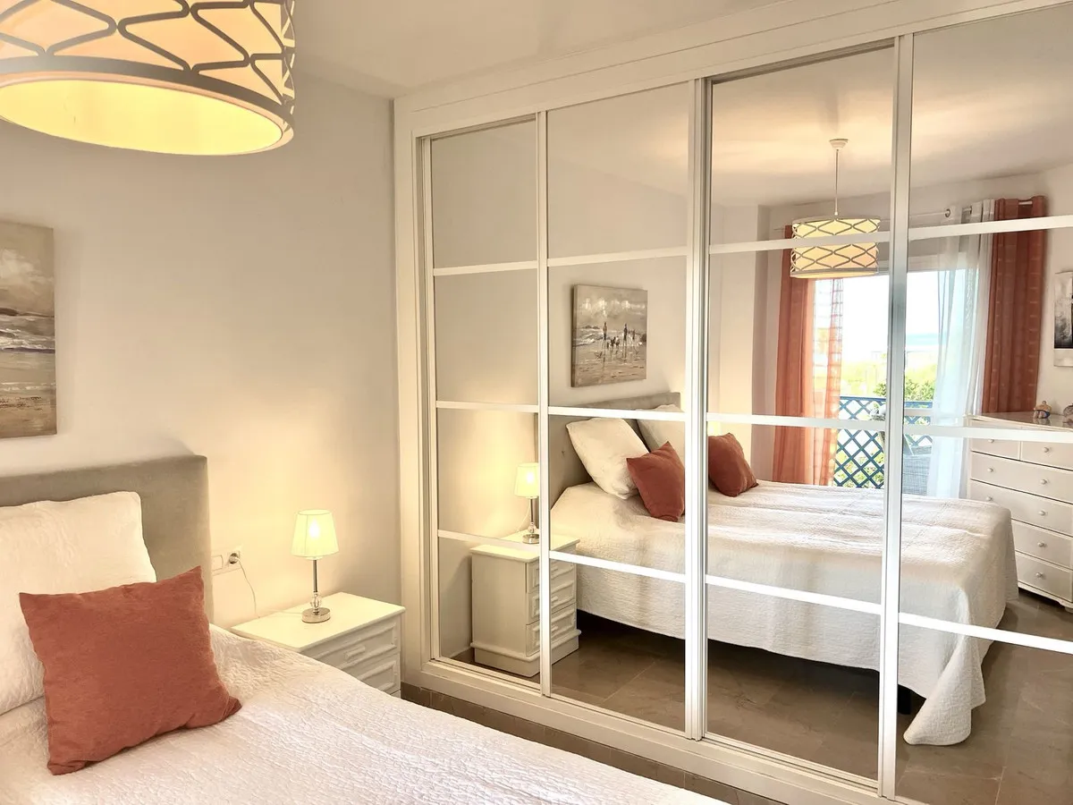 1ca33ac5-f120-4245-8607-7190051c5275