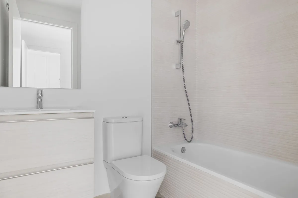 2ac33d72-a256-4263-90cc-aabac7821b67