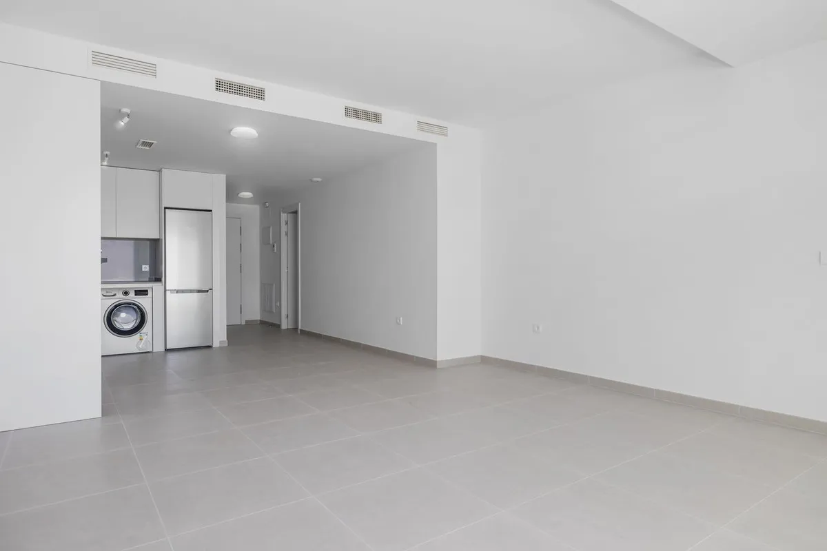 bdb8f5ec-d506-404e-b028-a7777cbb79c5