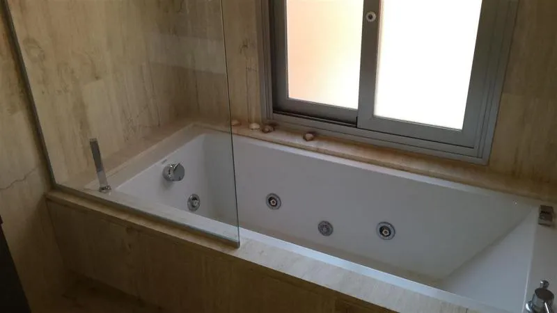 04f644d5-b2f7-4e97-8ee9-c9df5ade3559