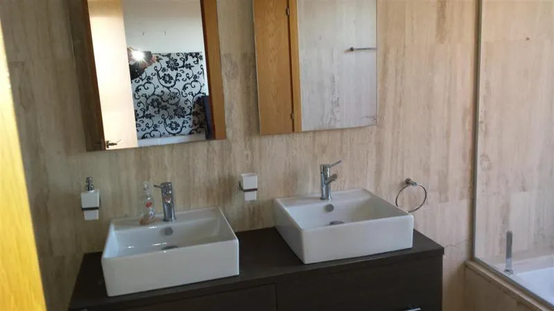 e9dae14b-2949-433f-8db1-e731869ee4b0