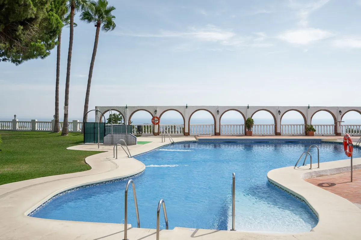 55a4c460-b2d4-469d-8a70-9f17d3ad5a5f