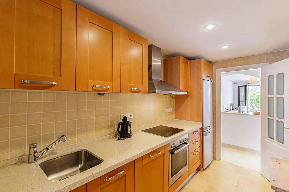 01ca7601-f558-4f57-b206-3230985cf7df