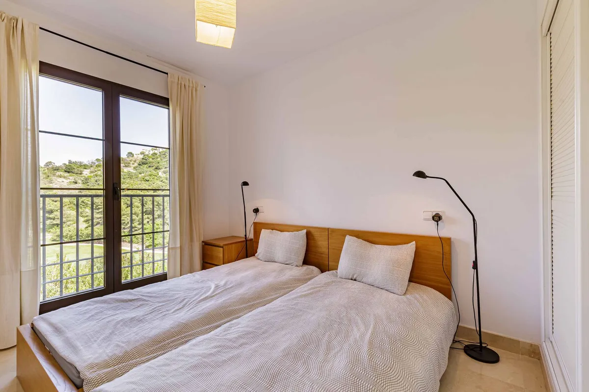 ced1df2c-b8d9-445a-b254-abcb438c9d83