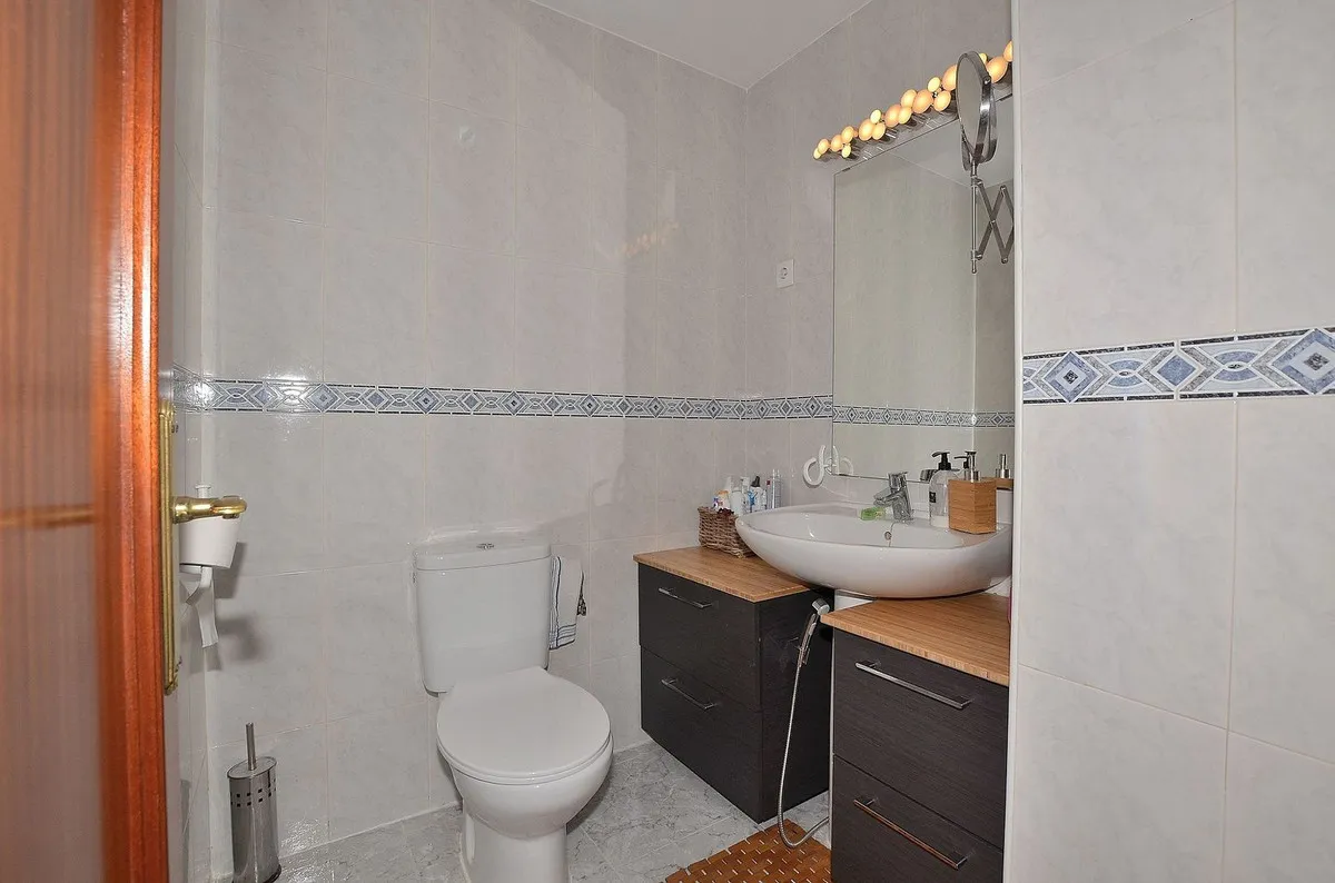 04e38393-5a2a-440a-97ed-9b6df6c45018