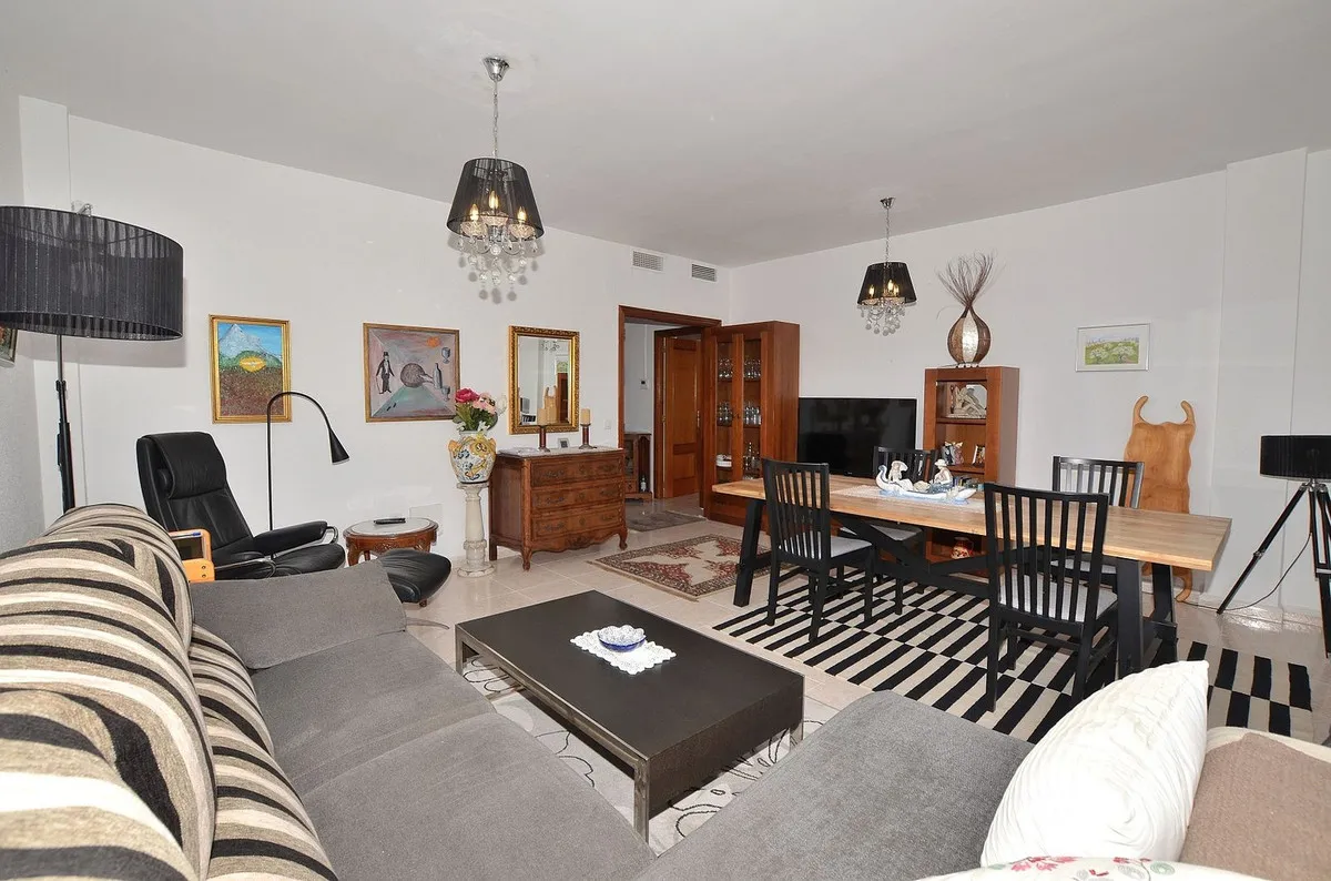 f9eecc54-b7d4-49c9-bf19-73dc035ffbfe