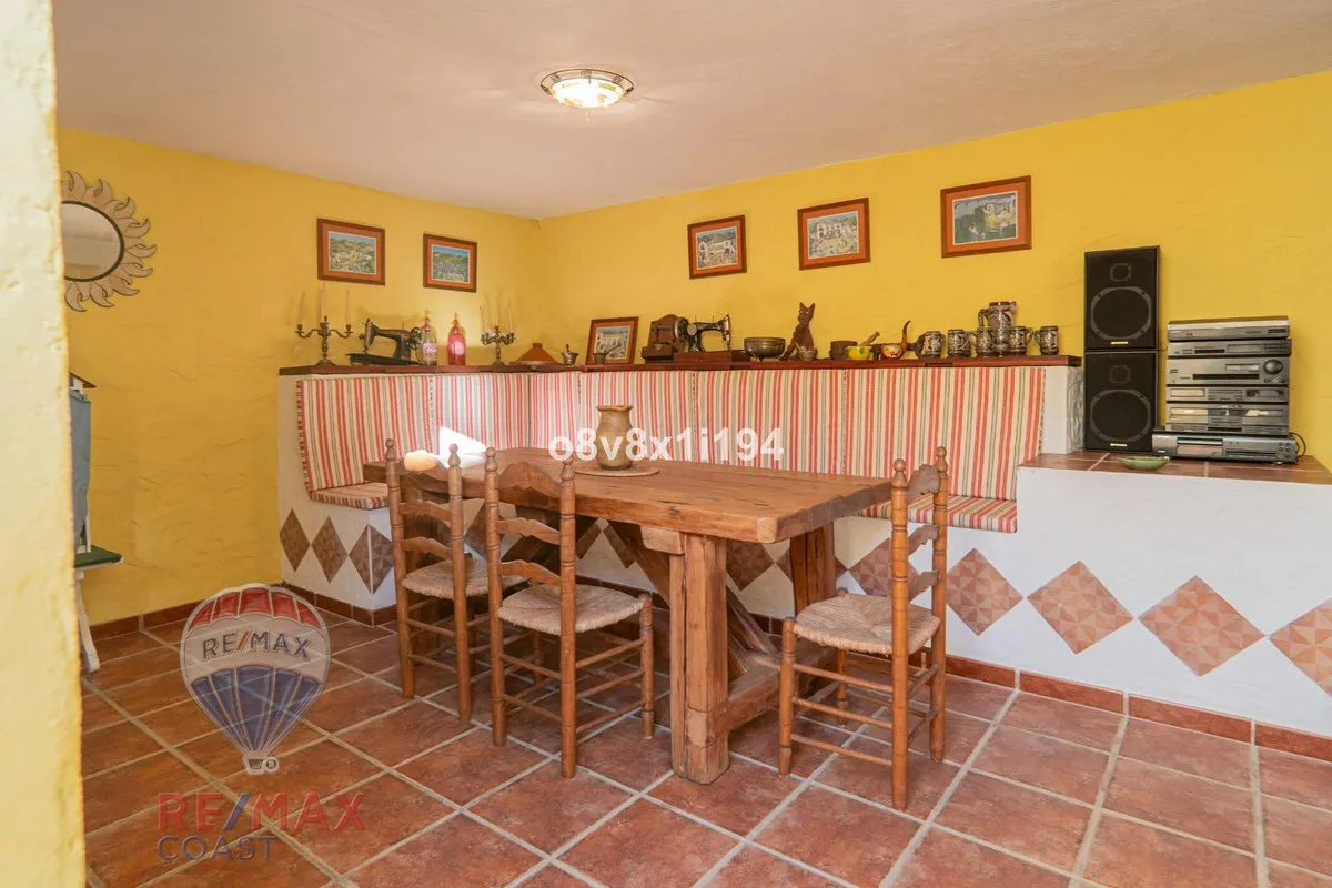 28651063-2fa5-4345-89bd-7b8684ea0586