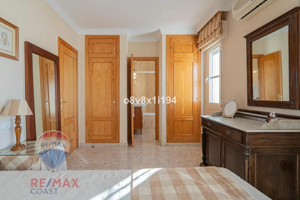 a8c9d02e-9c98-4b75-adfc-c5ce4c49e865