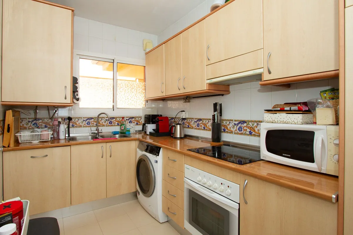 5c6ed338-eb01-495b-9da8-0c717edfda32