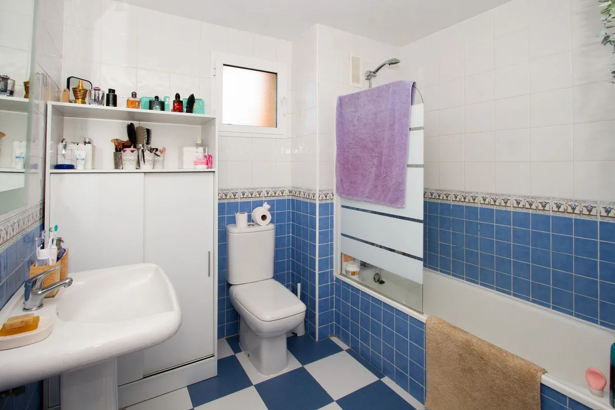 8381d2ee-bb43-4b24-9df6-3a86bb0c86cb