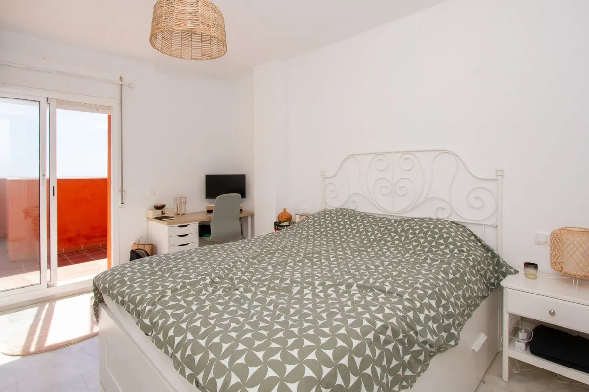 87ec8fc4-7c75-450f-a3c4-aaa95b6fc6b4