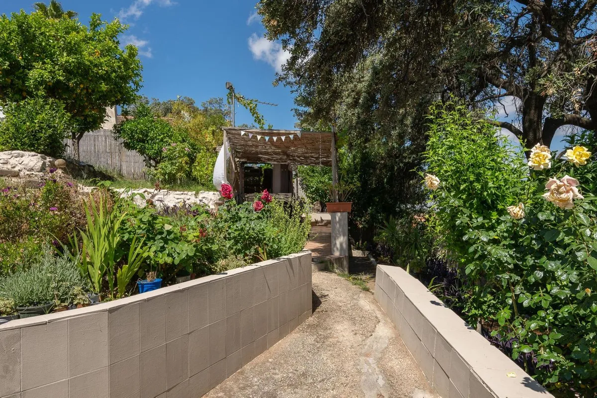 2d6a6e5b-0f7e-4bfc-b5cf-b35a0d799065