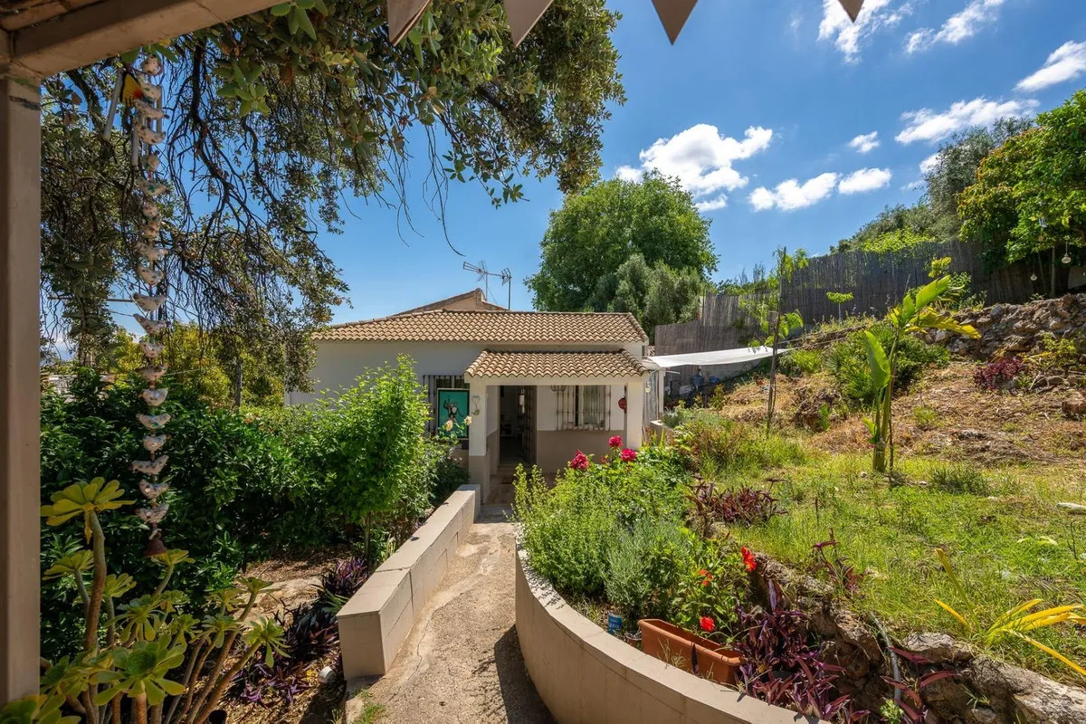 48f02ce9-413a-4a07-bc0c-df212e57174a