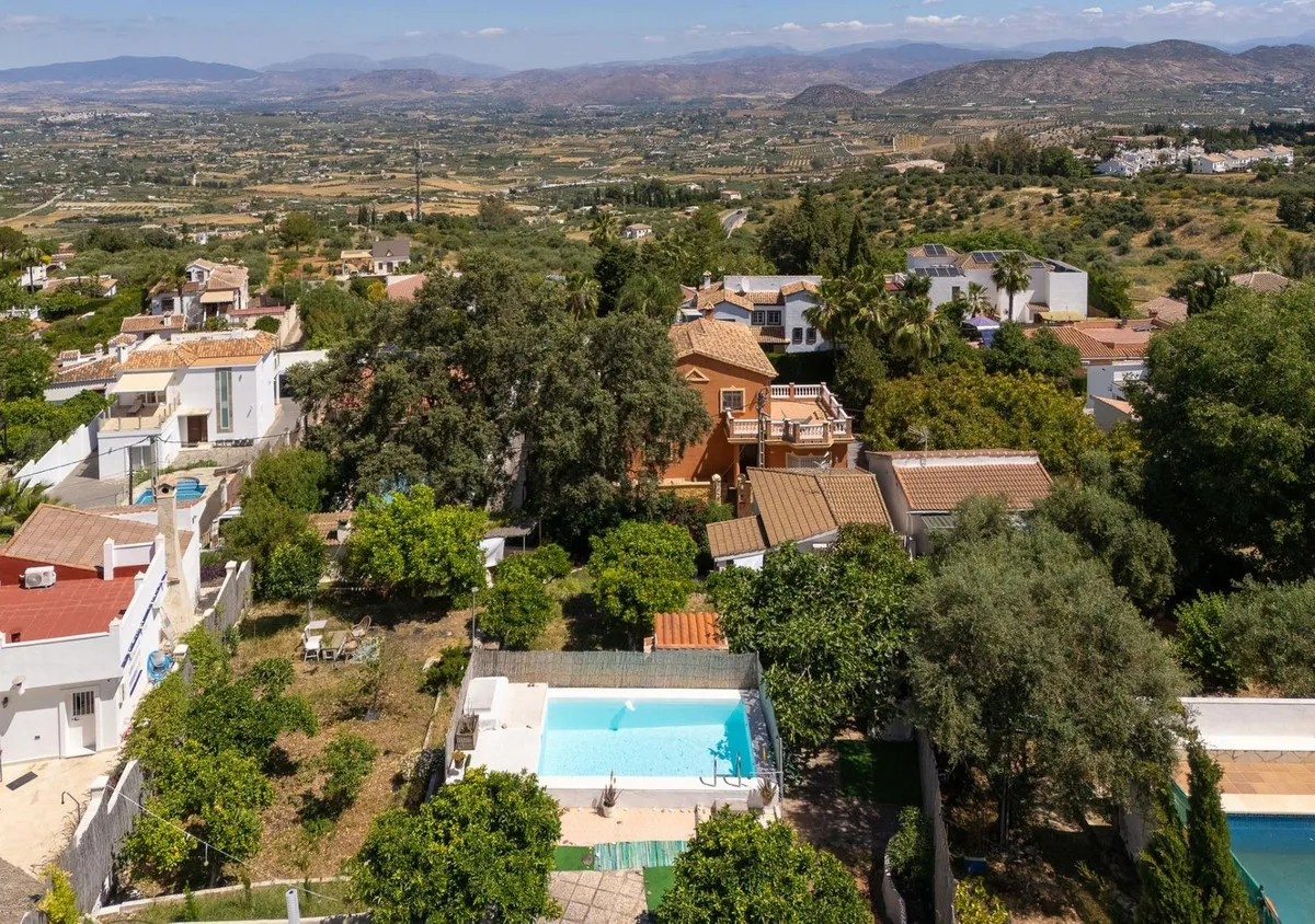 a59c0585-17c7-428f-9609-7ae3667a4304