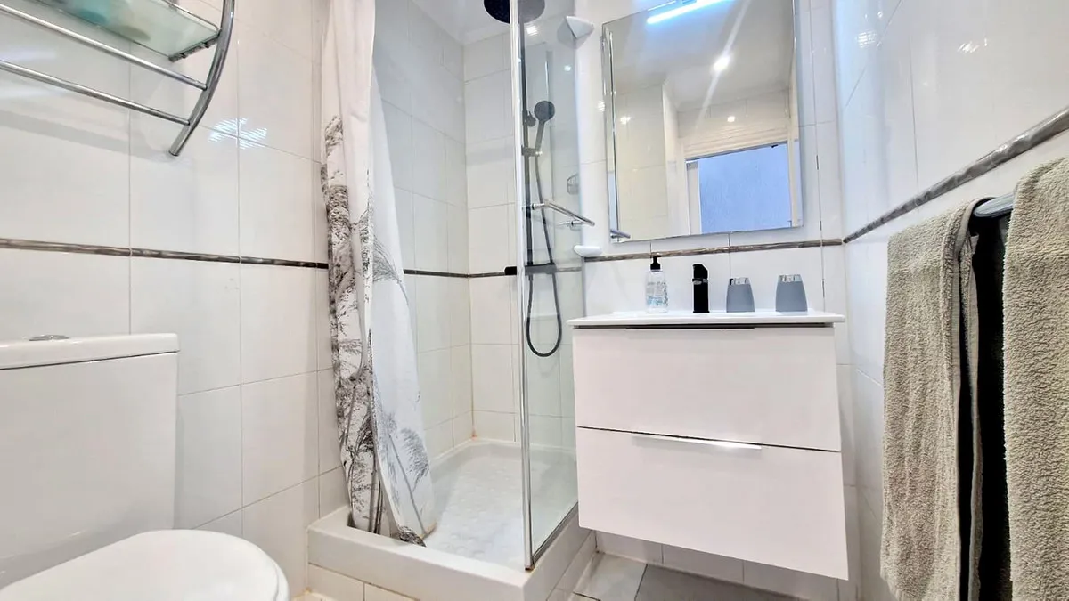 64930a78-9983-43f0-ad4b-a1607254f113