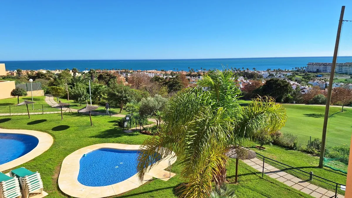 e7c3c989-7ba8-4e54-8226-d755ebffb71c