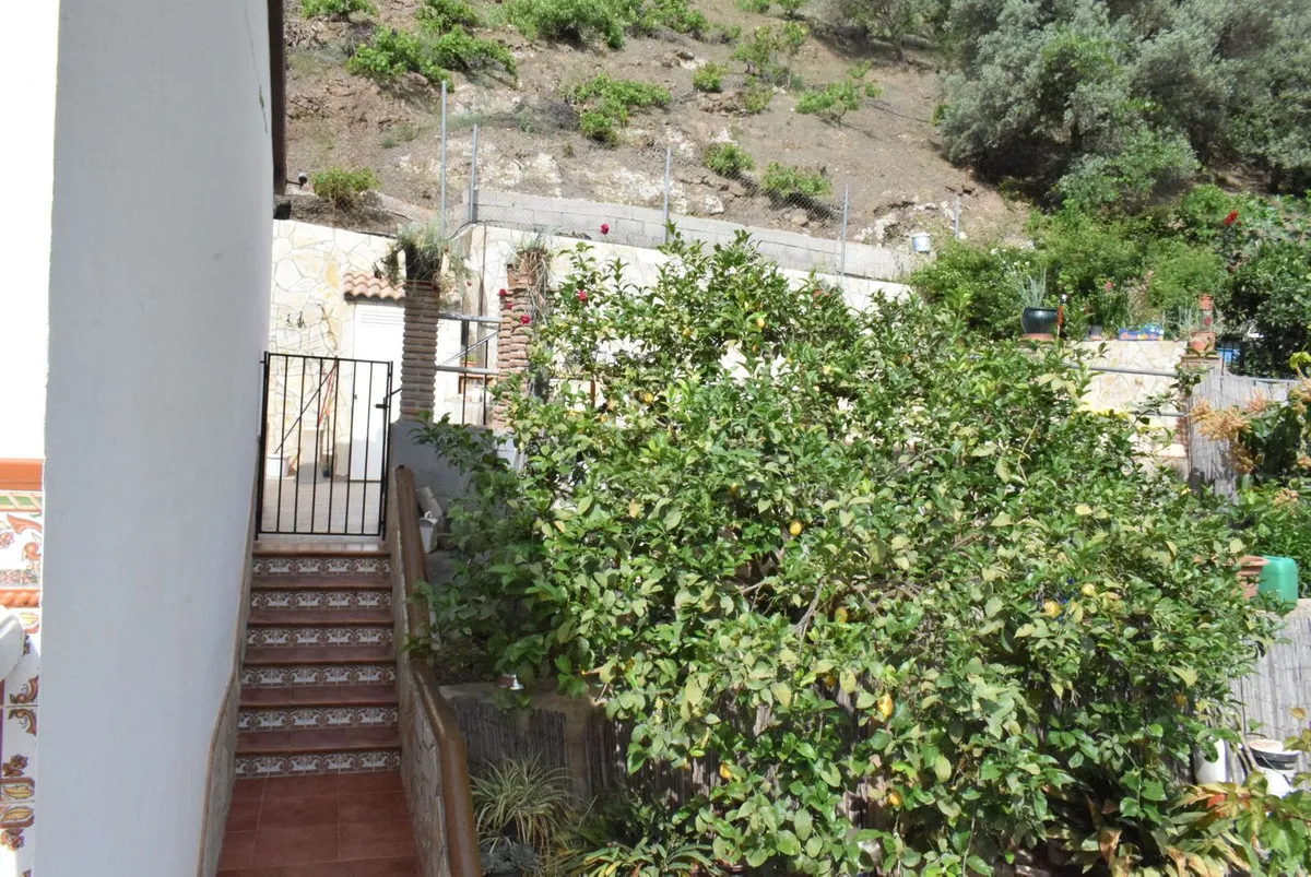 6d48a3c8-a5f6-4787-acaf-a098c4f11b85