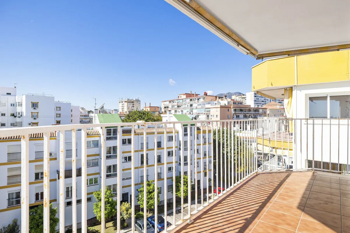 cc0a30e3-4aa2-4427-8f3b-81fac7f6b6f5