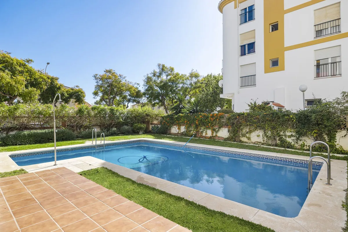 e001a563-4ed5-44fd-8154-4e8063b3c292