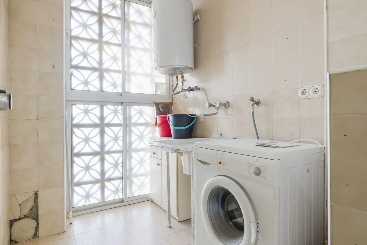 eb756e3a-9c5a-401f-80d8-731bc2648956