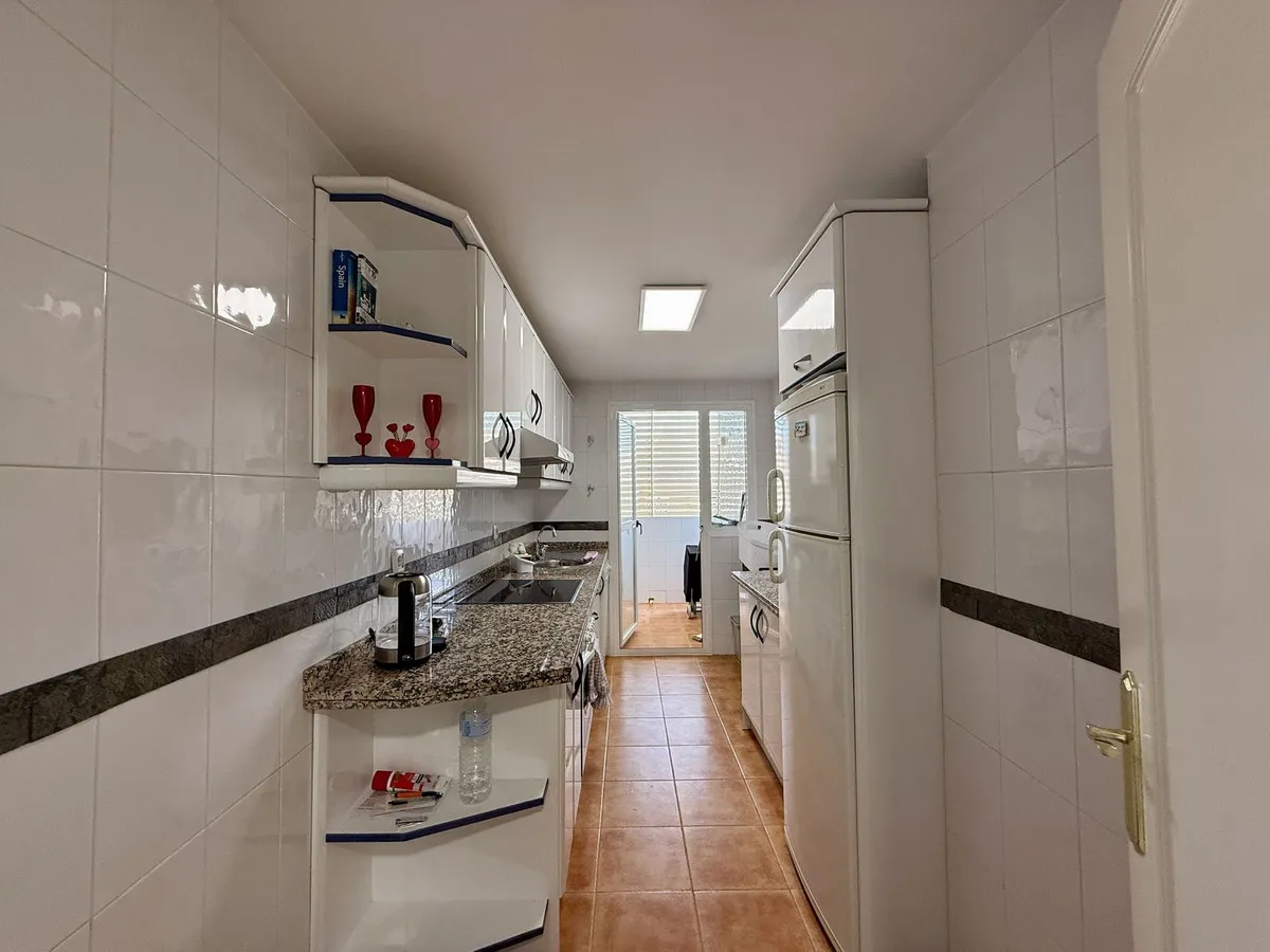 f1ba1605-c177-4c32-93ec-e609abd79c79