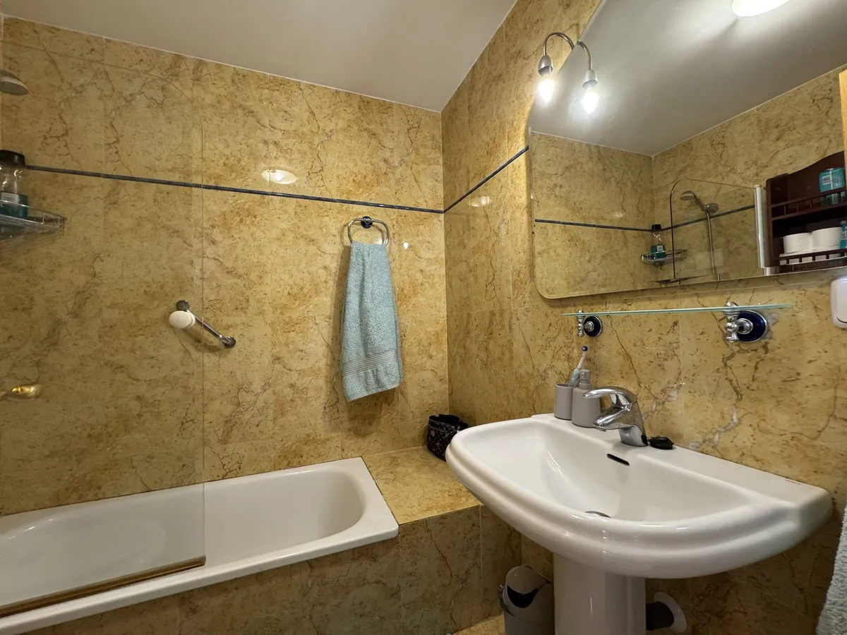 6d8d0c43-42fc-4dcb-ad36-d9144475acbe