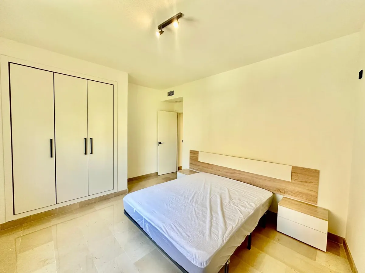 bac700db-b662-483f-9674-f53fd17b4992