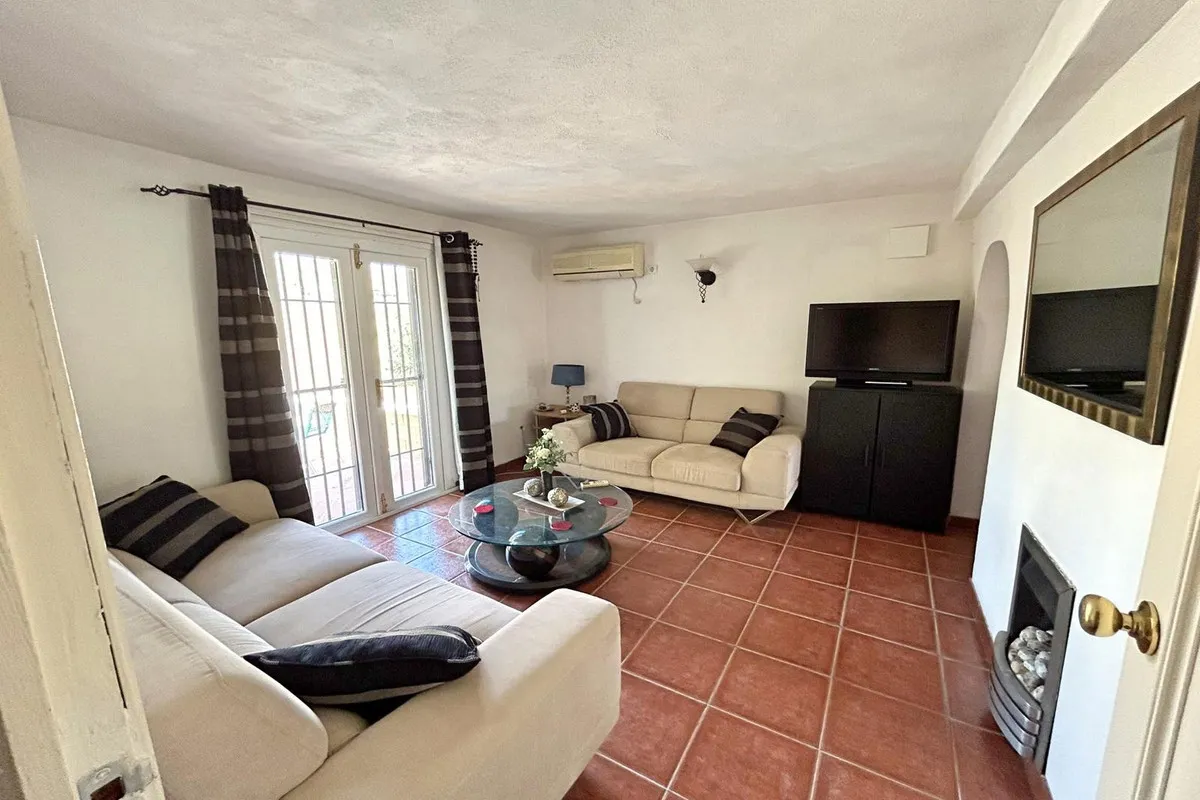 05c370f4-83b1-4e14-bc4e-1b2b23a9070b