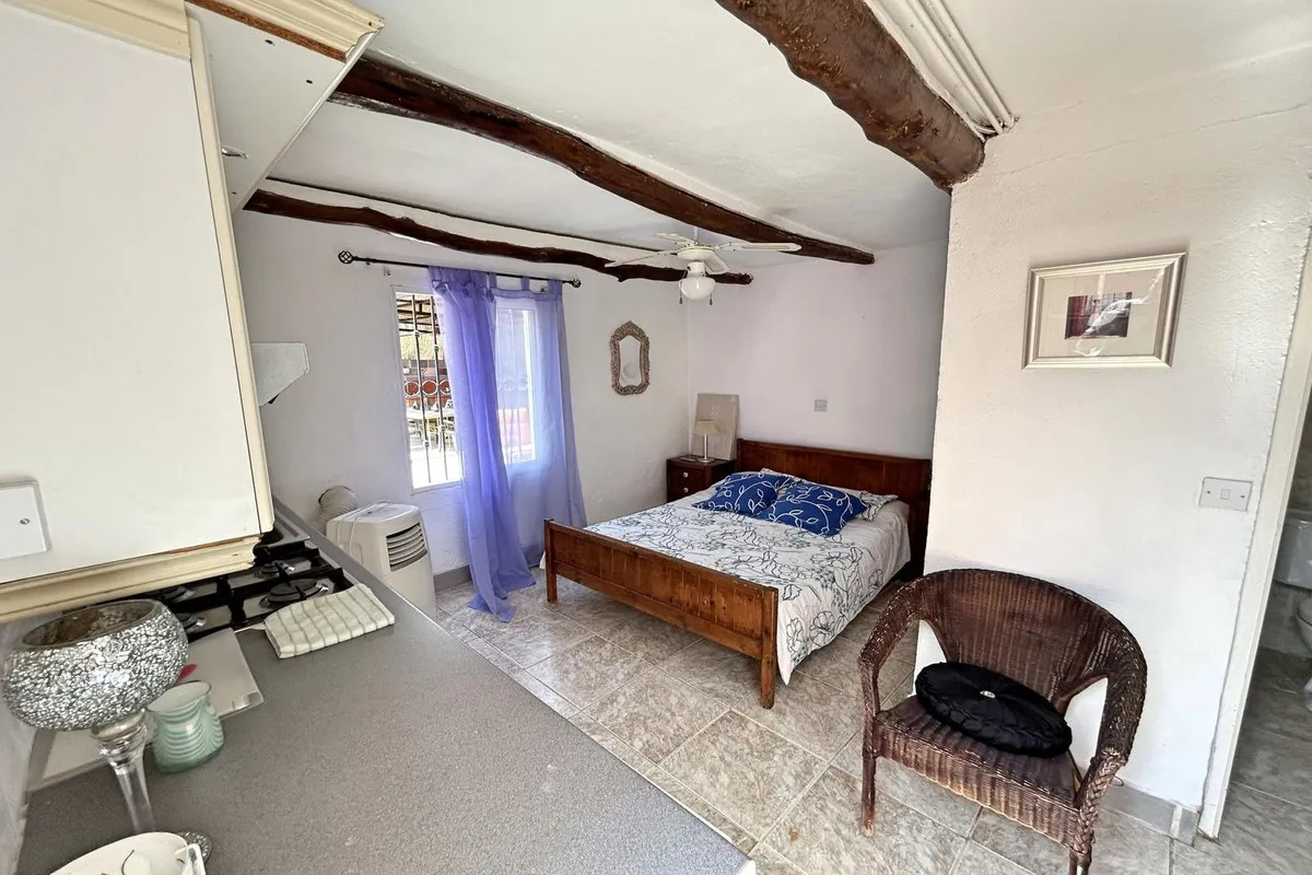 435c2f41-9b48-4d8d-8d6f-efb7d8804bdd