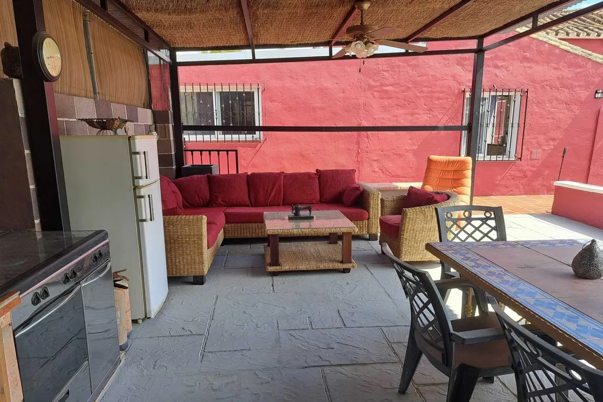 63c3fdf3-ed2c-4120-b127-0e0d2bcfea8a